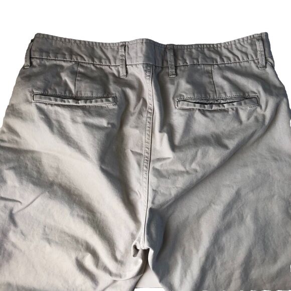 GapKhakis Mens Chino Beige Pants Size 36 With Colorful Buttons - Picture 14 of 16
